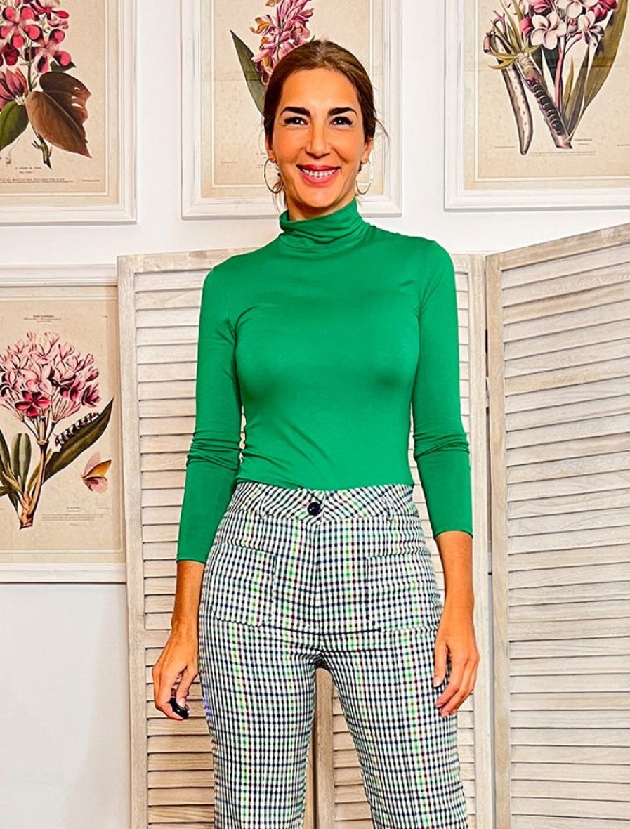 Nuria Cobo Camisas Y Tops | Camiseta De Viscosa Suave Verde