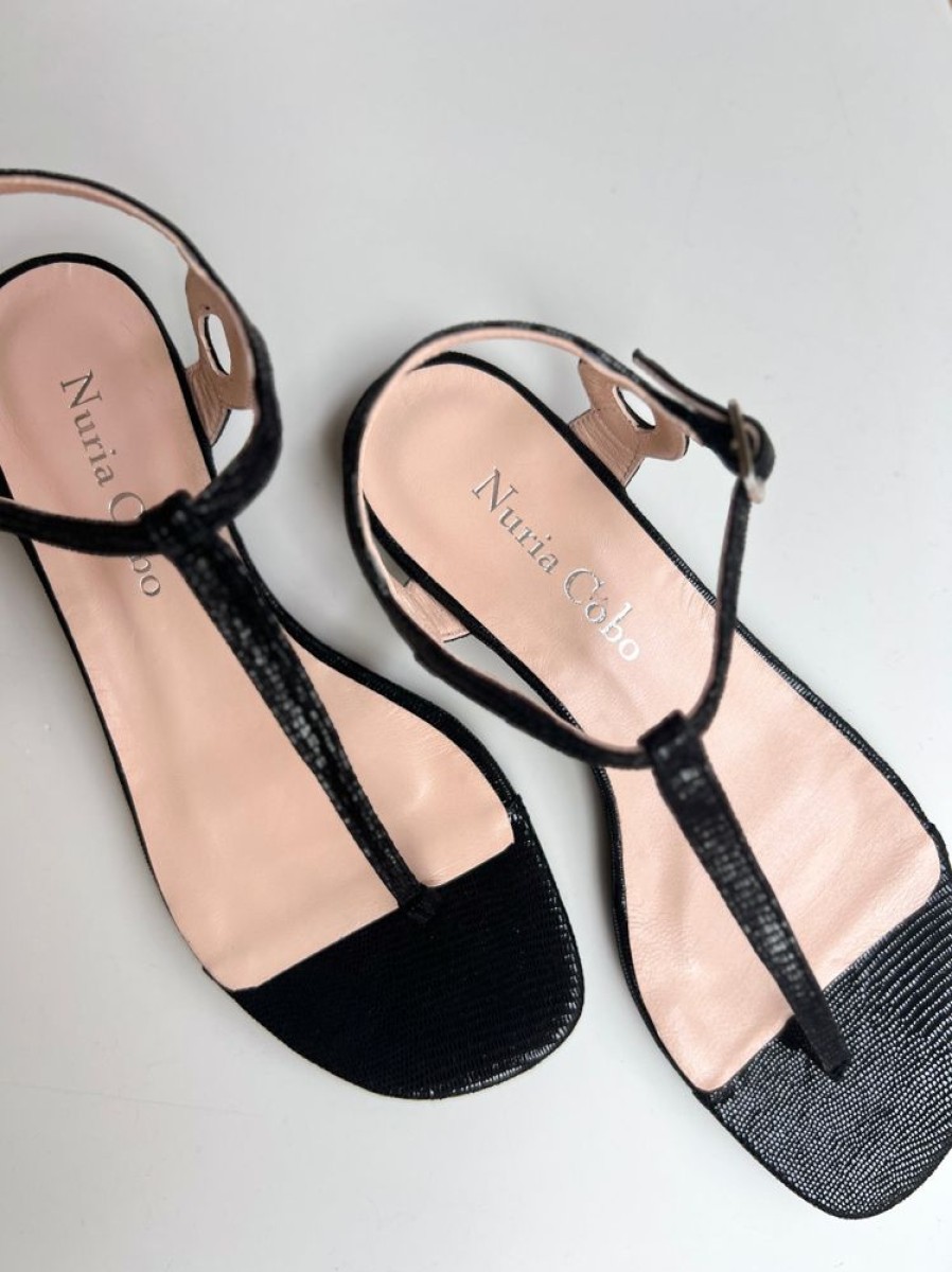 Nuria Cobo Tacon Medio | Sandalia Imprescindible Chic Negro